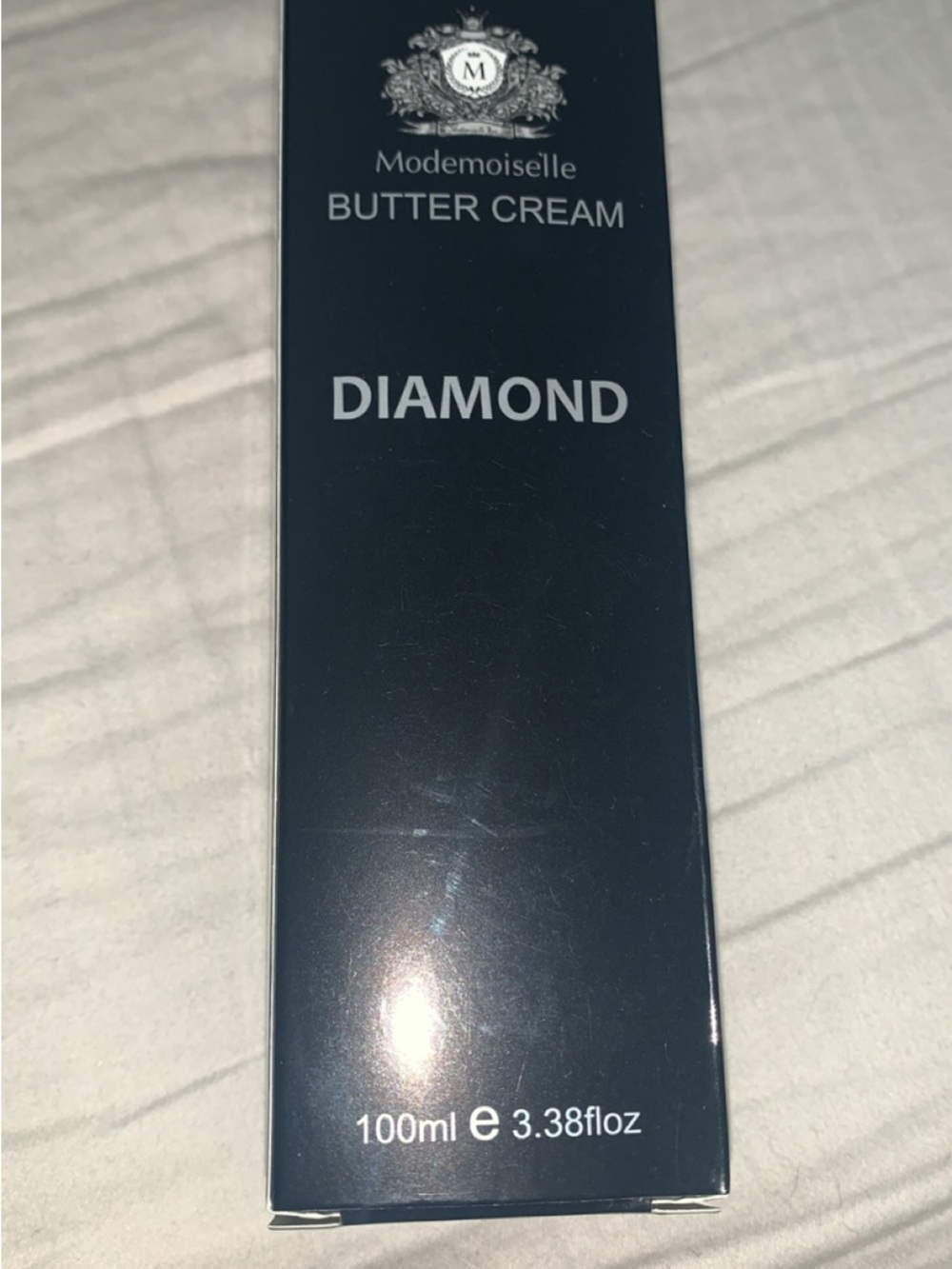 Modemoiselle Butter Cream Diamond Body Oil - Navy Packaging